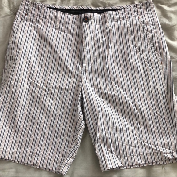Tommy bahama Shorts - Picture 2 of 4